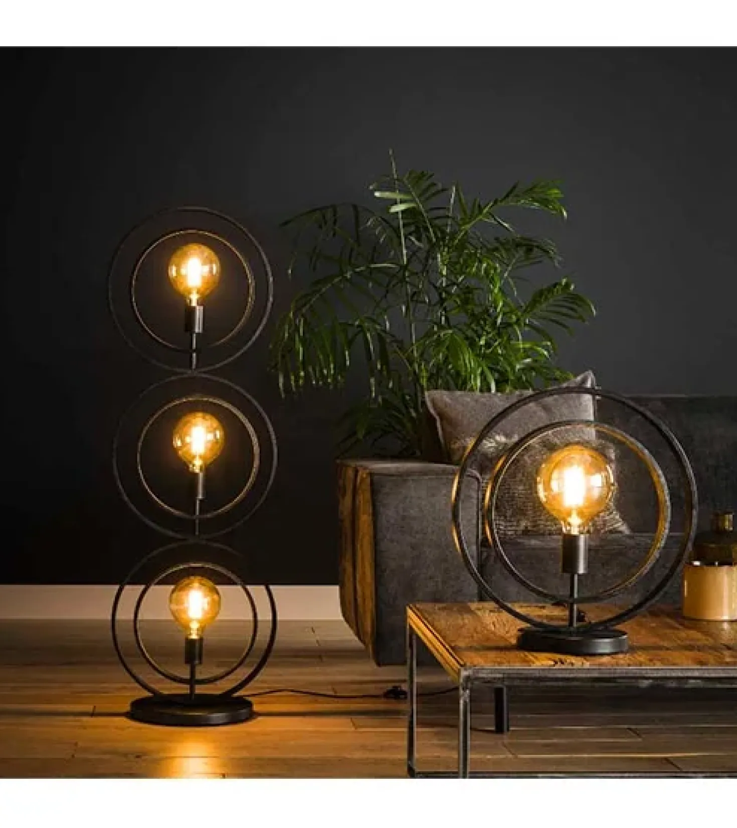 Bellamy 3-lichts vloerlamp industrieel