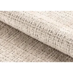 Darlene Eetkamerstoel Beige Bruine houten poten