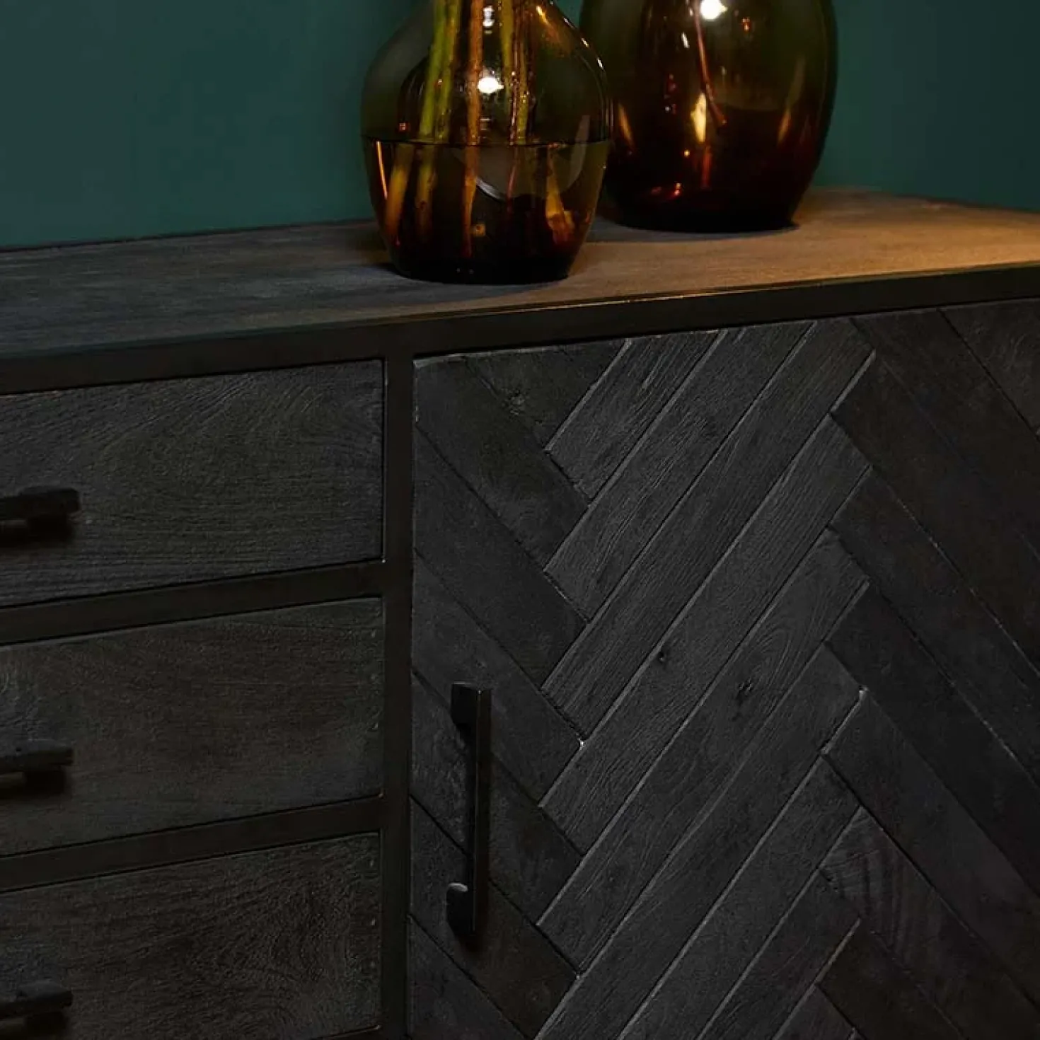 Dressoir mangohout Scandi industrieel visgraat zwart - 210cm