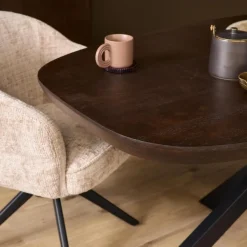 Eettafel Martin Deens ovaal Walnoot Zwarte poot 240cm
