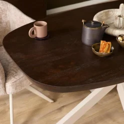 Eettafel Martin Deens ovaal Walnoot Zand poot 160cm