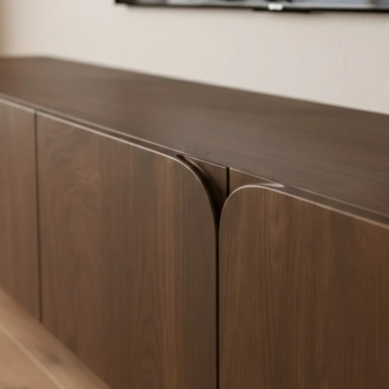 Elin Tv meubel Walnoot Pootjes 170 cm
