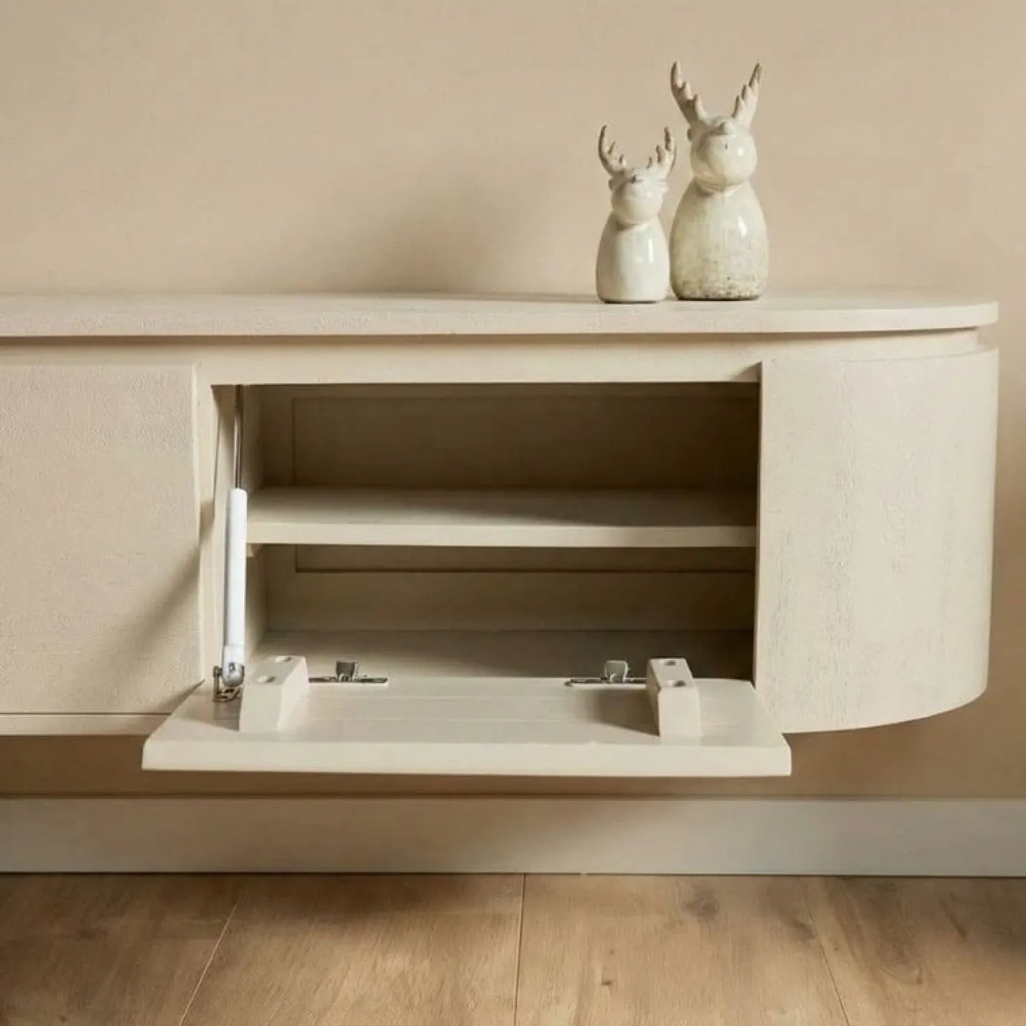 Evi Zwevend Tv meubel Zand Mangohout 280cm