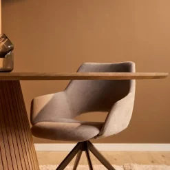 Livia Eettafel Ovaal Naturel 240cm
