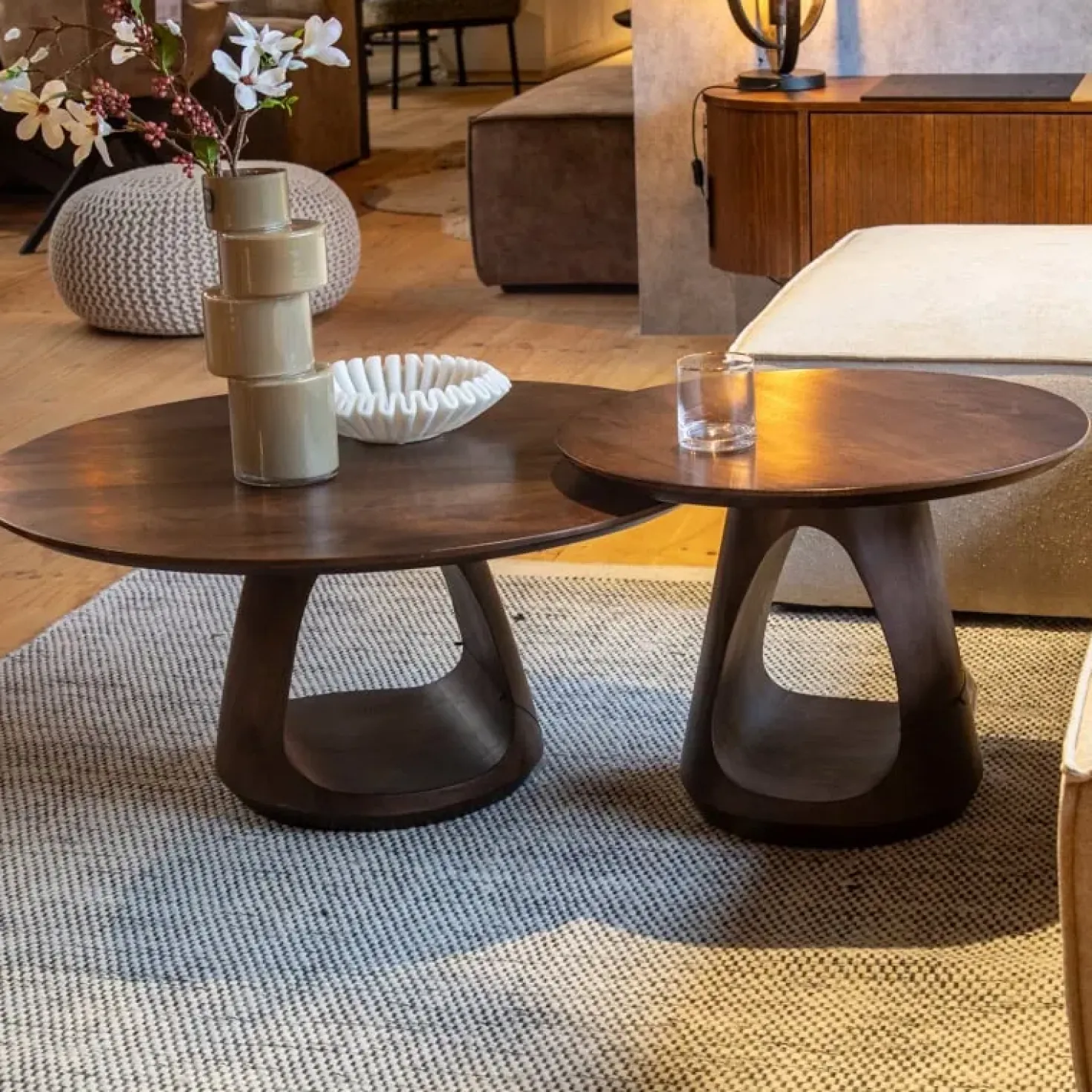 Mike Salontafel rond Walnoot Large 90cm
