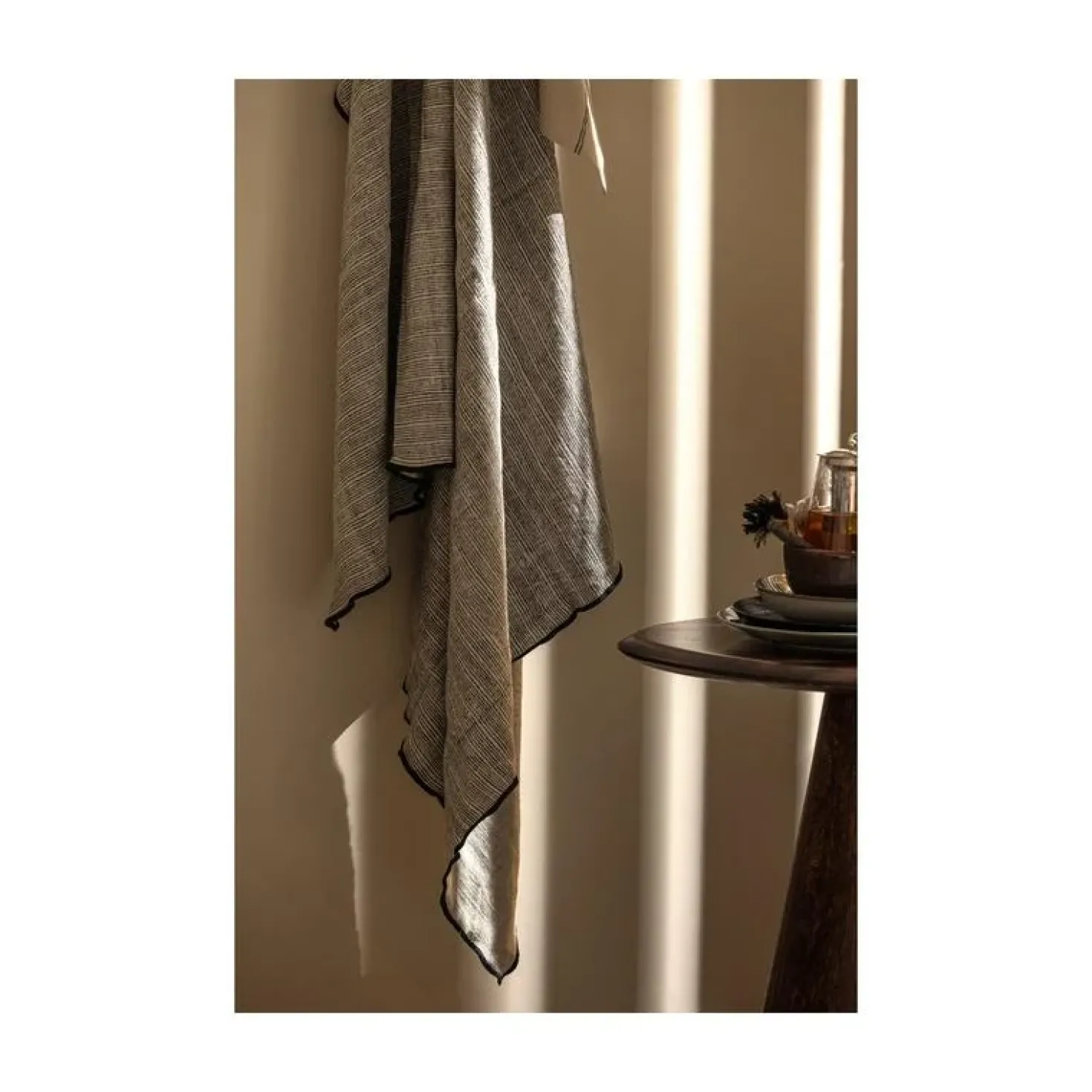 Posture Bijzettafel Mangohout Walnoot 60cm