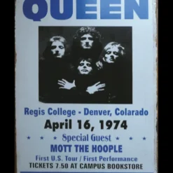 Queen Regis College - metalen bord