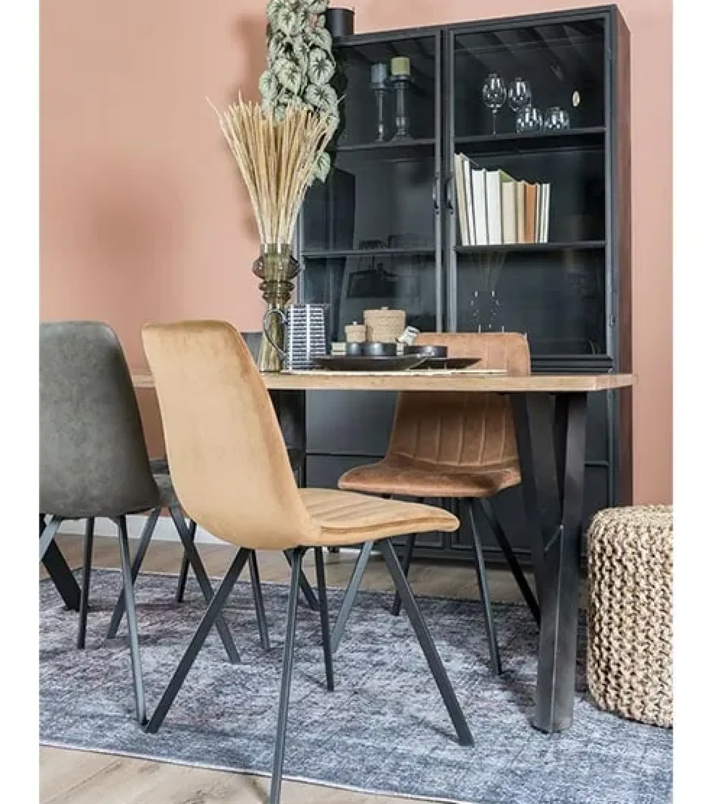 Romy vitrinekast industrieel zwart 80cm