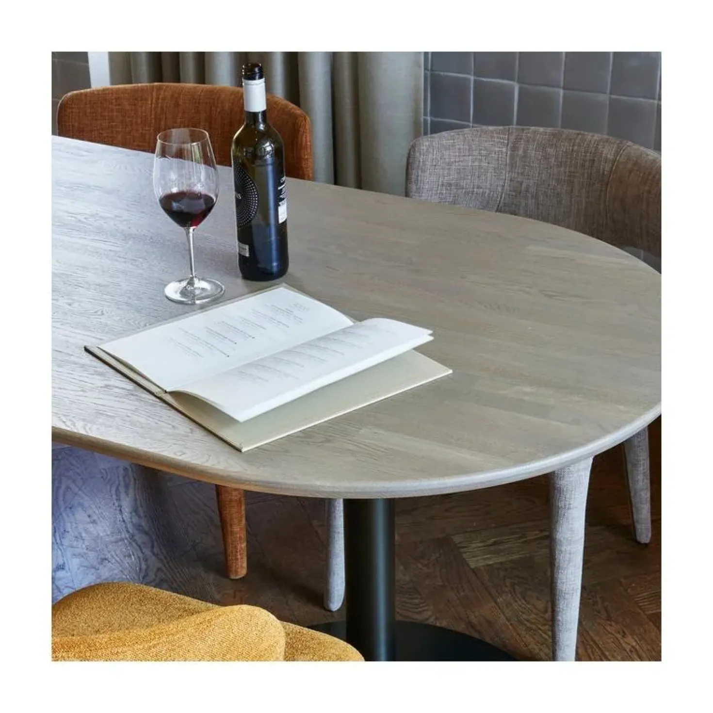 Tablo Eettafel ovaal VL Eikenhout pebble grey/zwart 220cm