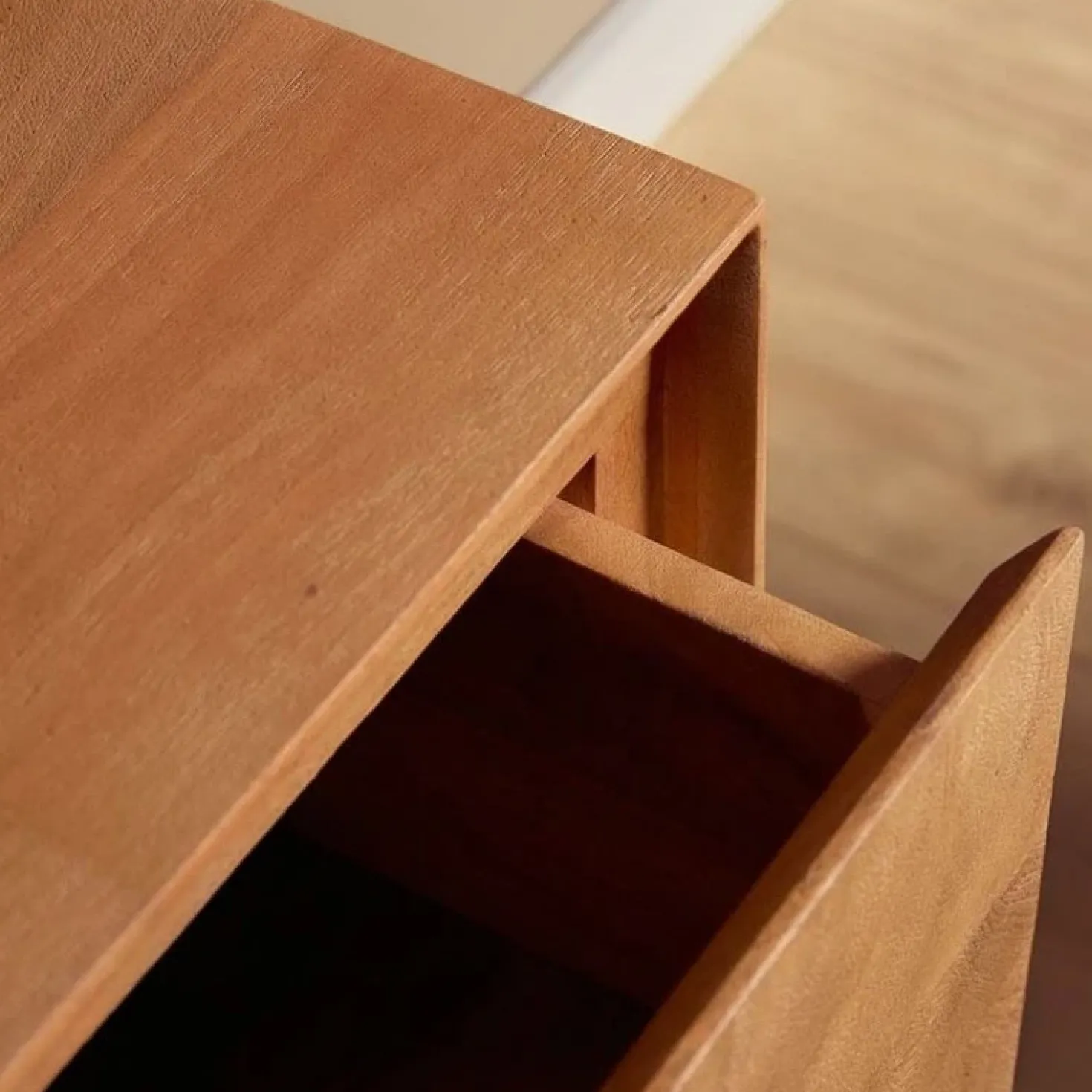 Tony Zwevend Tv meubel Naturel Mangohout 160 cm